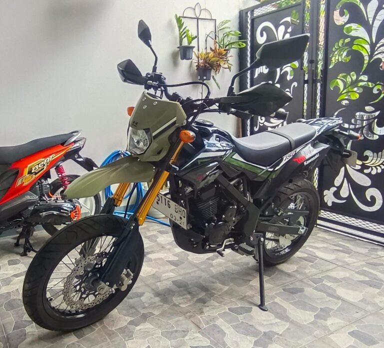 Kawasaki D Trecker 150cc