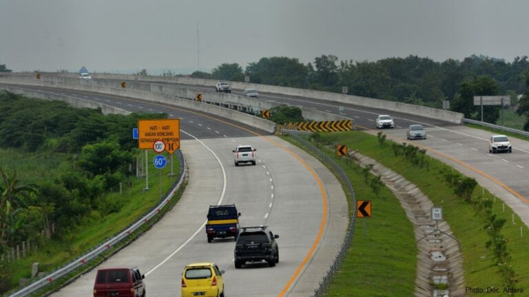 Hal-hal yang wajib diketahui pengendara ketika di jalan tol