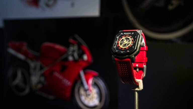 Ducati gandeng Gerald Charles persembahkan jam tangan ‘Maestro 4.0 Ducati 30° Anniversario 916’