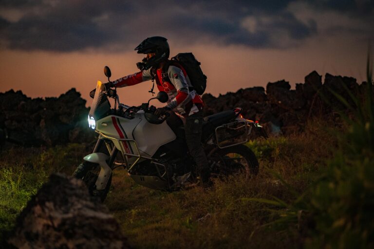 Petualangan Seorang Pemuda Menggunakan Ducati di Tanah Sumba