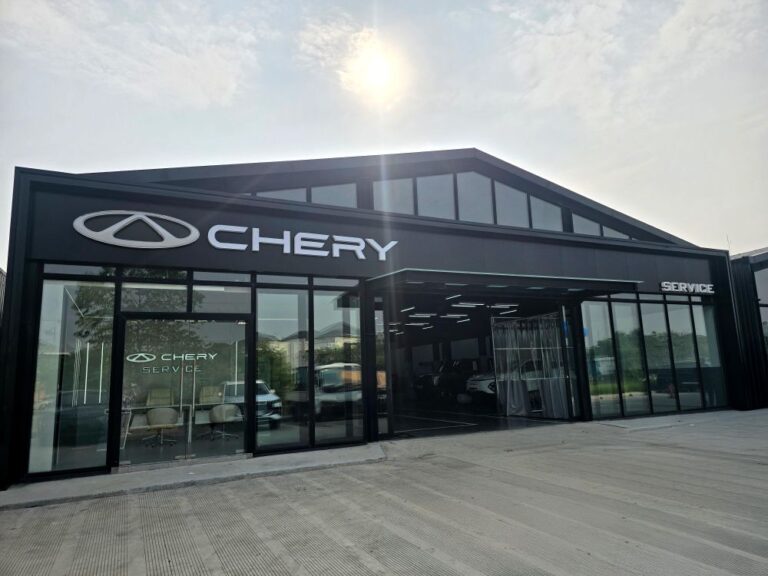 Chery Resmikan Dealer Baru di Kawasan PIK 2
