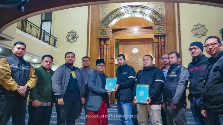 BSI Maslahat dan BSI Rider Club Wujudkan Touring Bermakna dengan Penyaluran Al-Qur’an